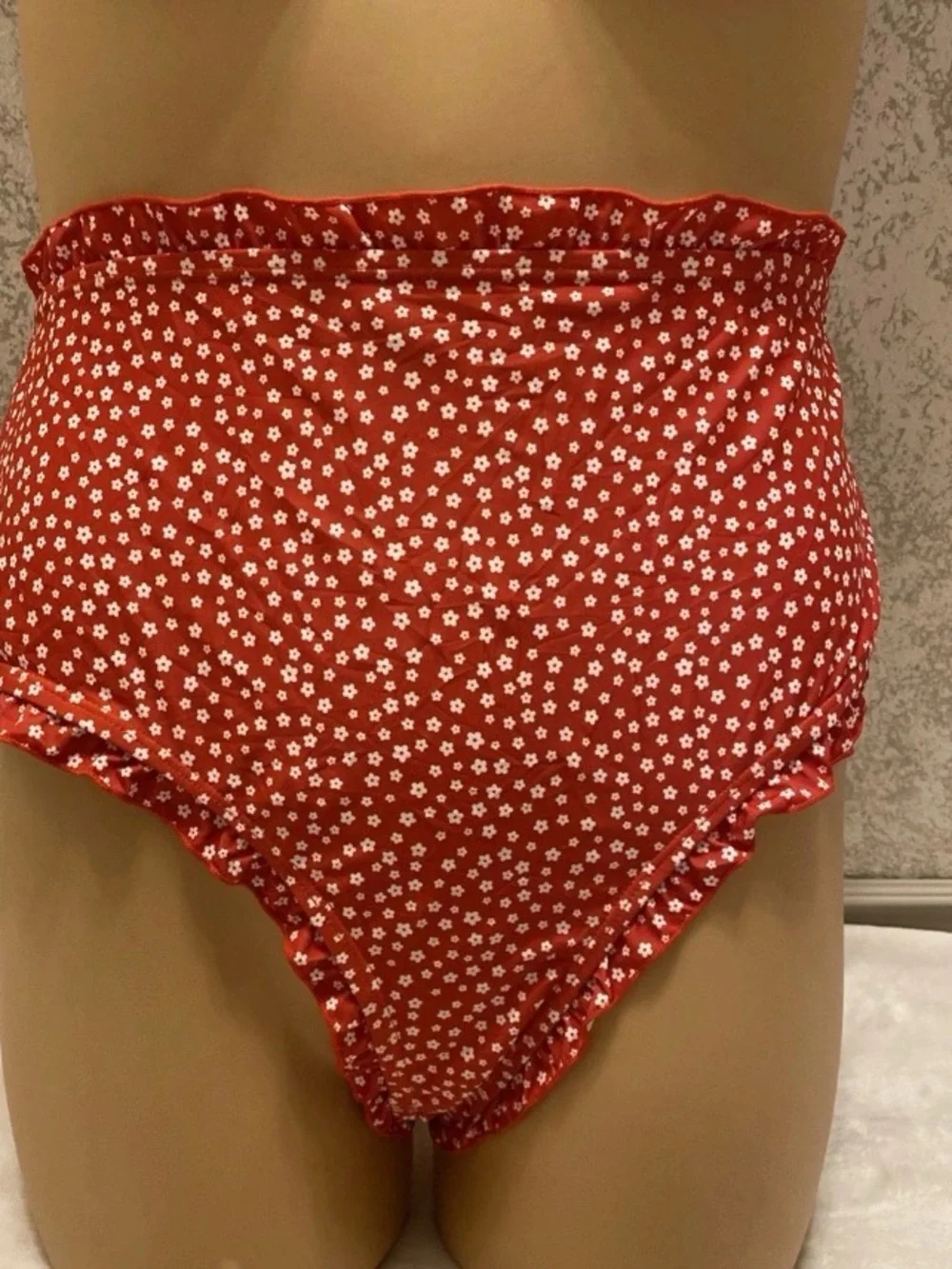 Women’s 5 Piece Lot Of Bikini Bottoms